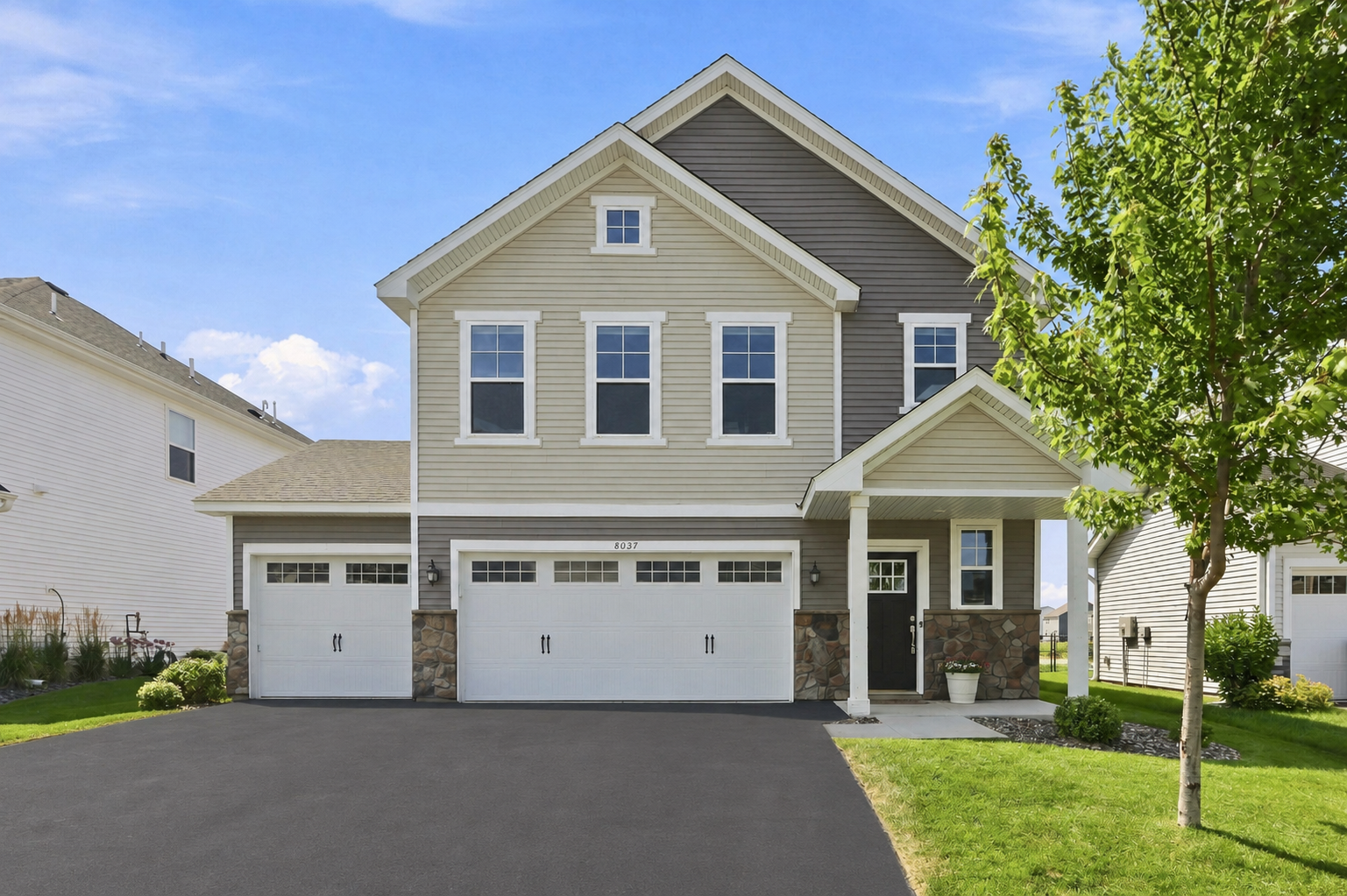 Property Photo:  8037 Lander Avenue NE  MN 55330 