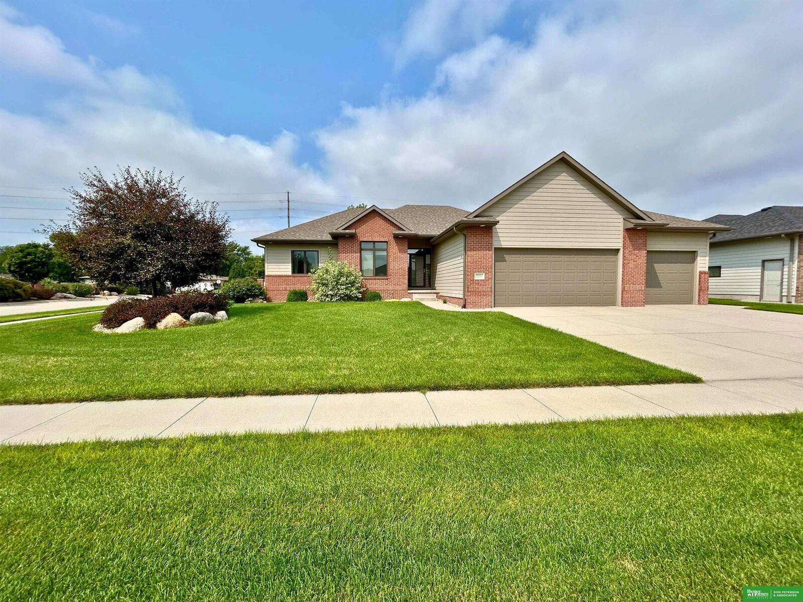 Property Photo: 1001 Summerwood Drive NE 68025