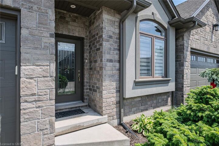 Property Photo: 15 Winterberry Lane ON N0E 1Y0