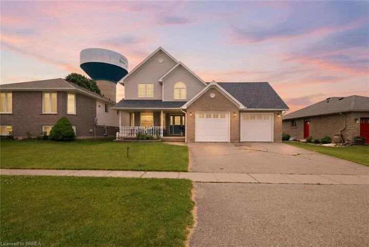 61 Sunnyside Drive — photo 1
