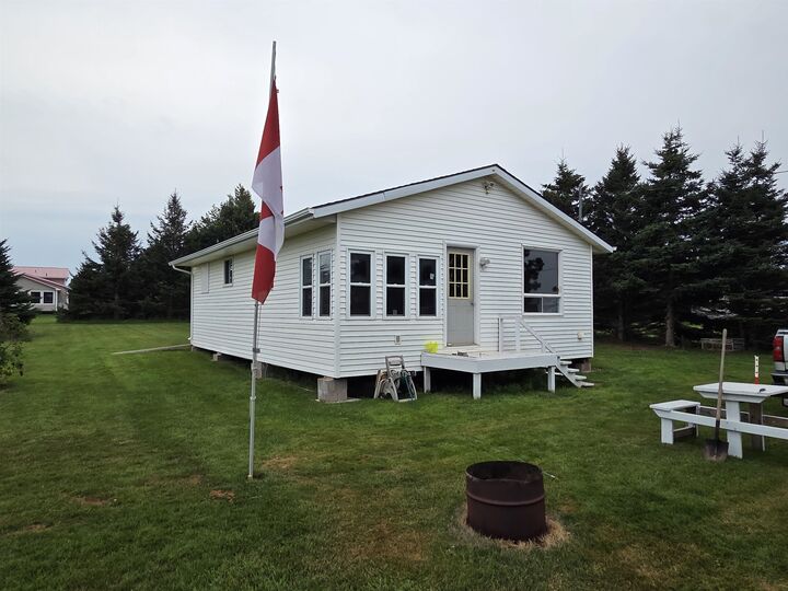 11 Cabot Lane — photo 1