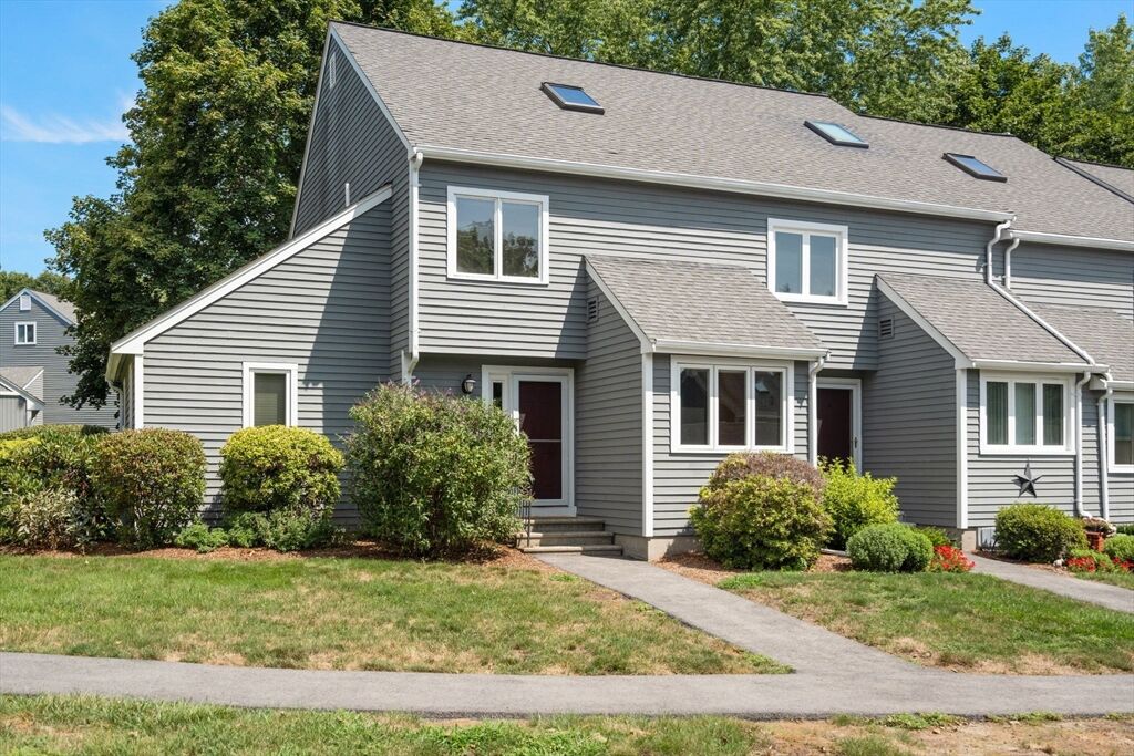 Property Photo: 31 Blithewood Ave 205 MA 01604