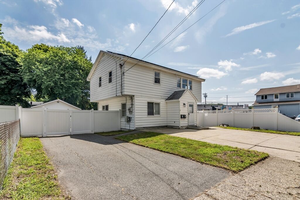 Property Photo:  3 Hobson St  MA 01844 