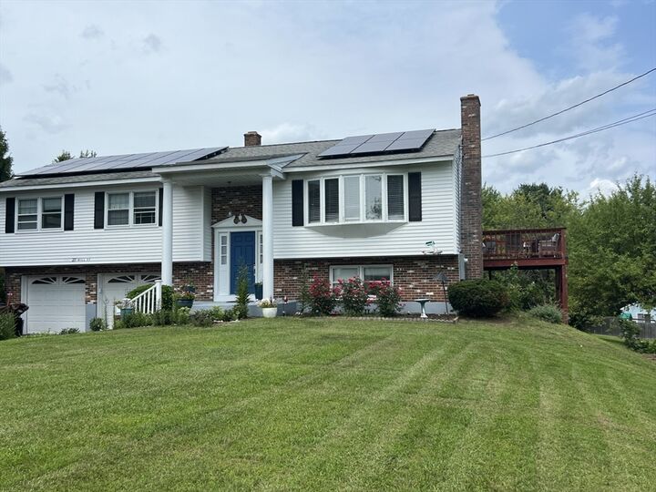Property Photo:  27 Hill St  MA 01453 