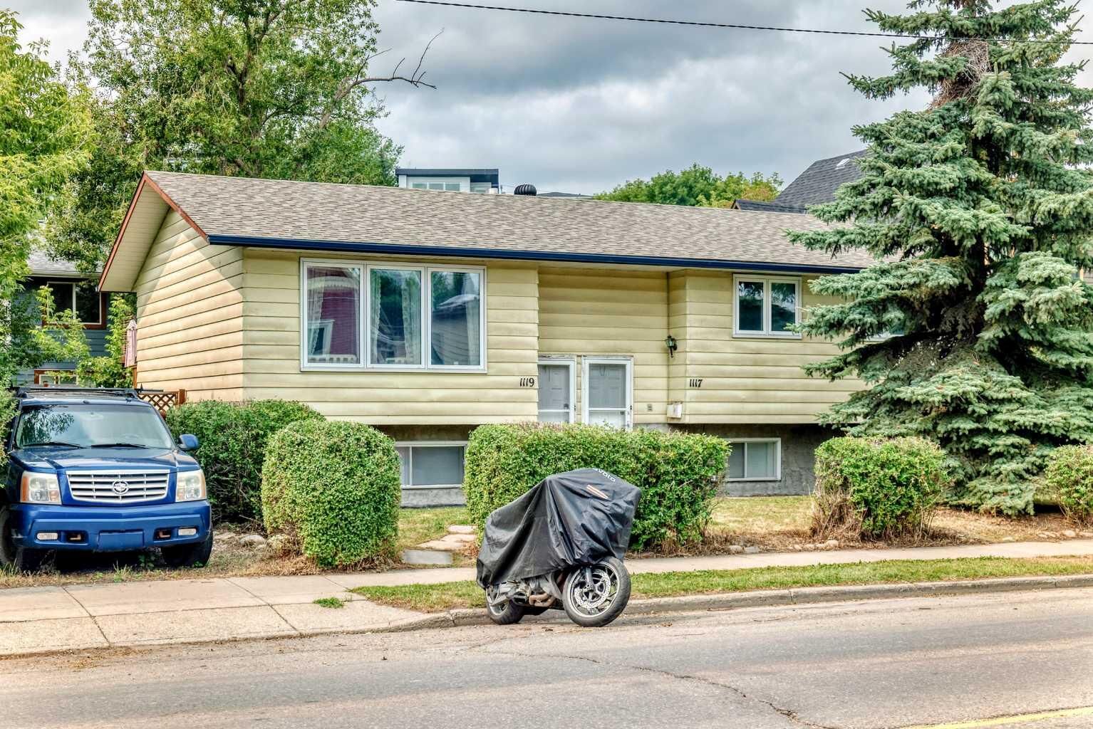 Property Photo:  1117 8 Street SE  AB T2G 2Z6 