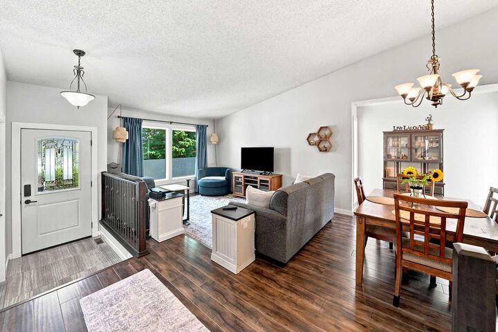 Property Photo:  60 Conners Crescent  AB T4P 2J3 