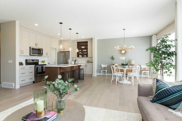 Property Photo: 542 Rivercrest View AB T4C 2W9