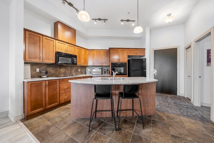 Property Photo:  3101 34 Avenue NW 107  AB T2L 2A3 