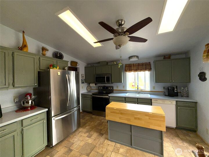 Property Photo: 13 Cloudia Lane WA 99166