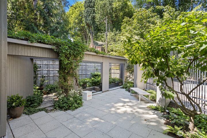 Property Photo:  3701 E Alder Street  WA 98122 