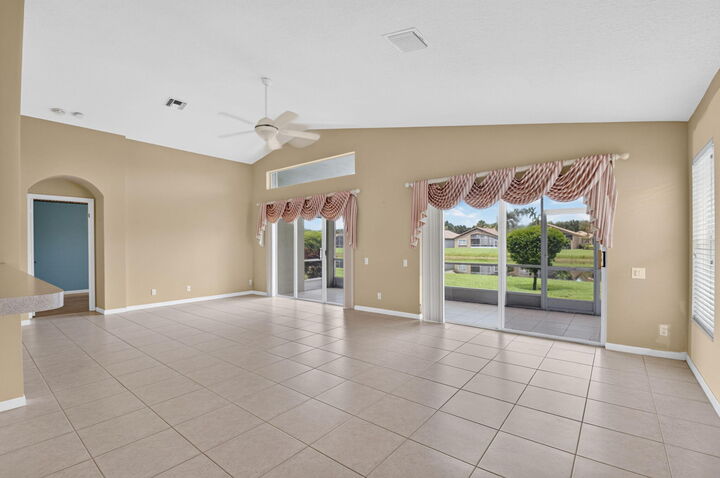 Property Photo: 6839 Lismore Avenue FL 33437
