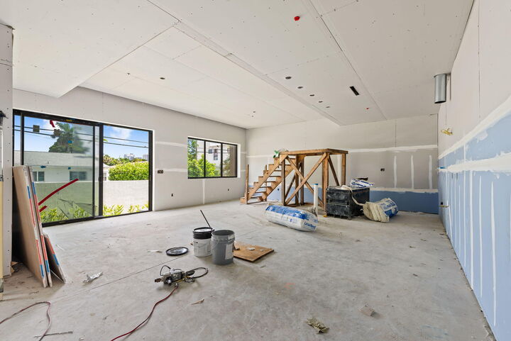 Property Photo: 855 SW 14th Court 855 FL 33315