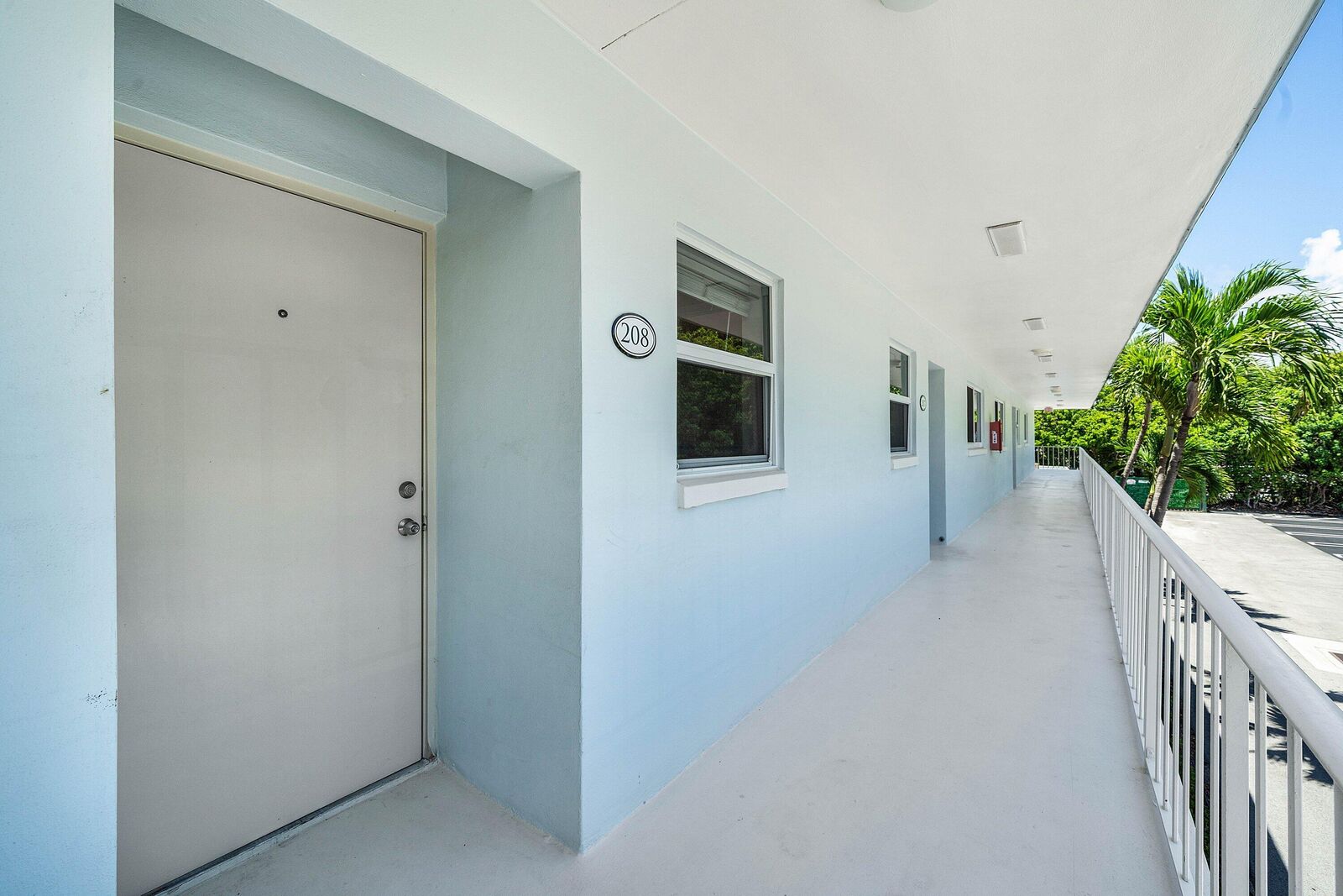 Property Photo:  207 Tropic Isle Drive 208  FL 33483 