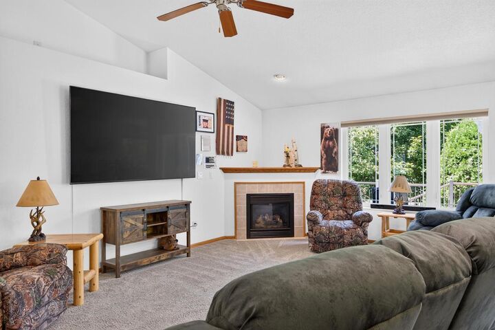 Property Photo:  93 Queens Way  WI 54935 