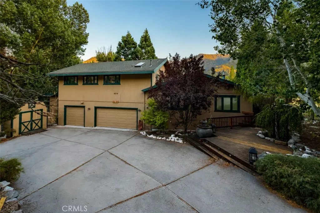 Property Photo:  16316 Aleutian Drive  CA 93222 