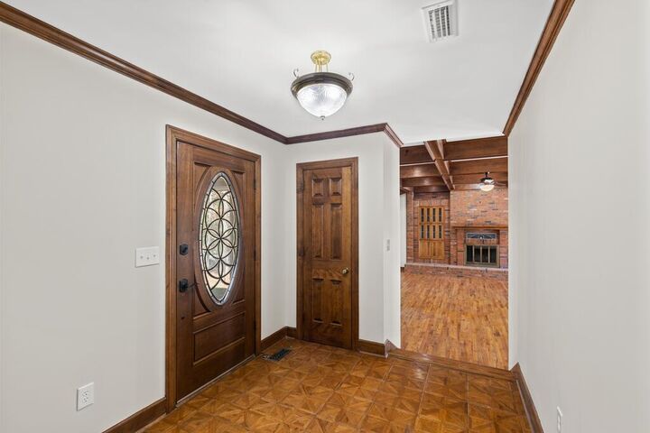 Property Photo:  714 N Shady Lane  AL 36303 