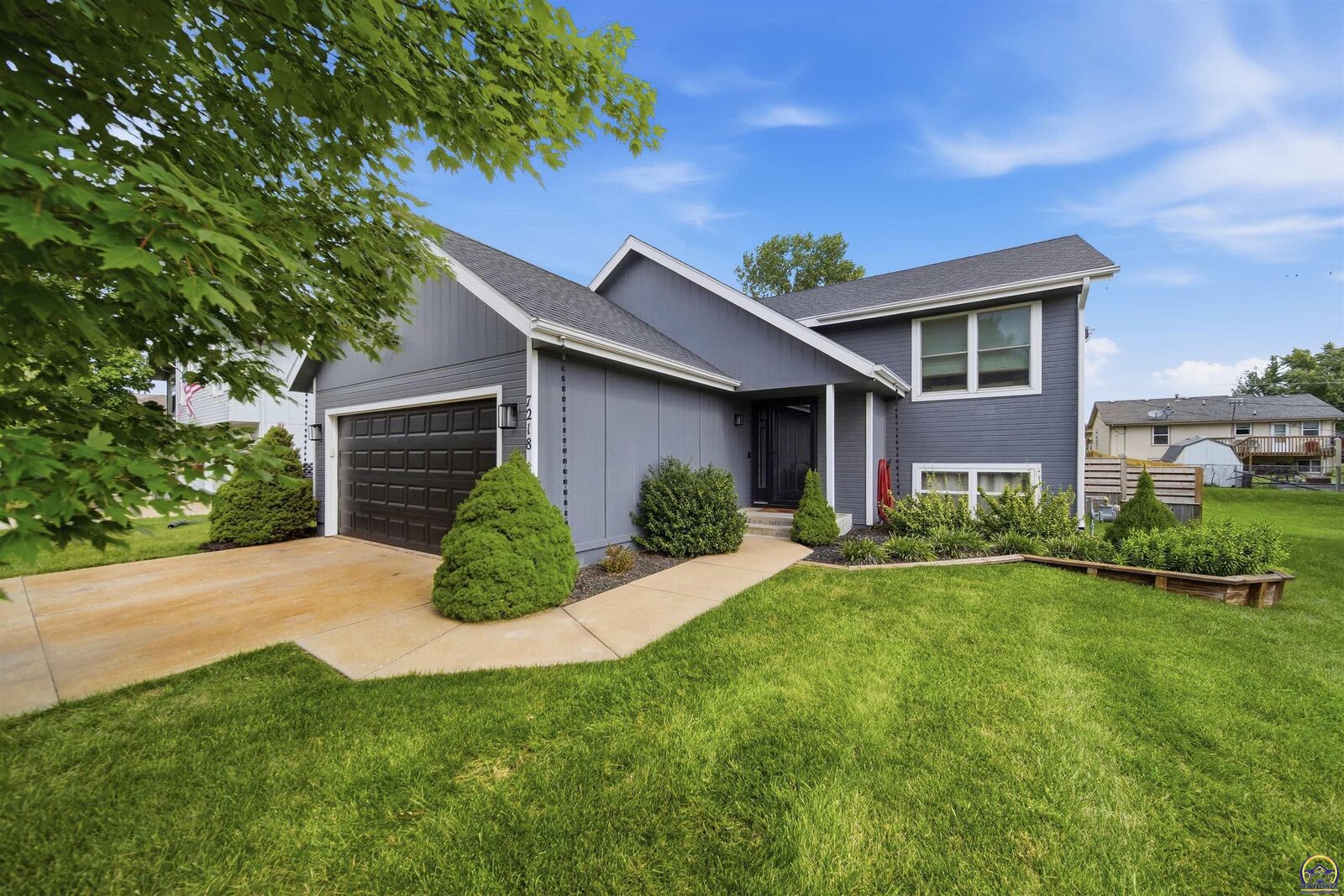 Property Photo:  7218 SW 24th Ter  KS 66614 