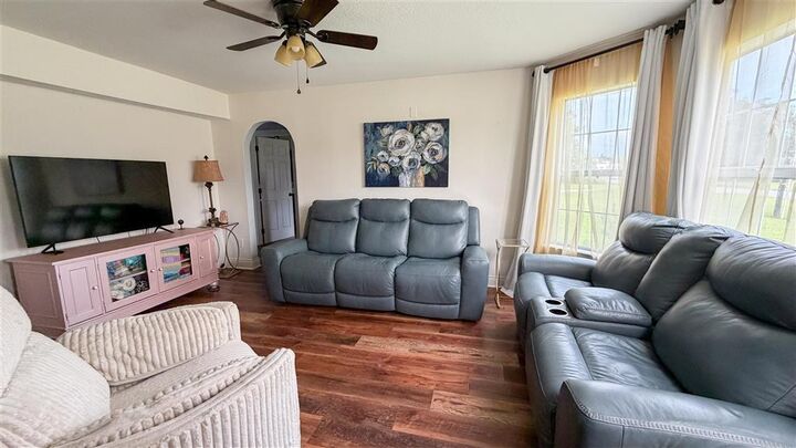 Property Photo: 2730 Tealwood Drive LA 70663