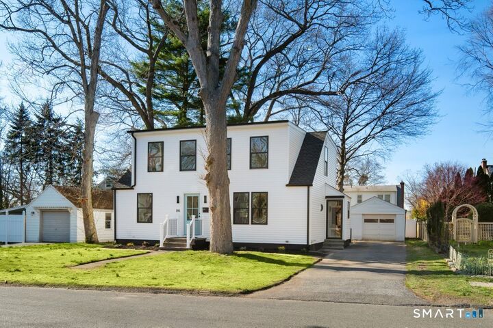 Property Photo:  181 Eastern Parkway  CT 06460 