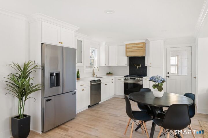 Property Photo: 181 Eastern Parkway CT 06460