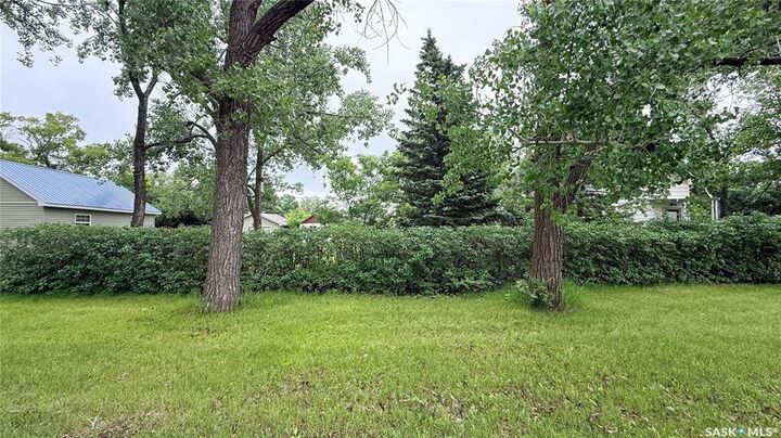 Property Photo:  503 Montgomery Street  SK S0C 1S0 