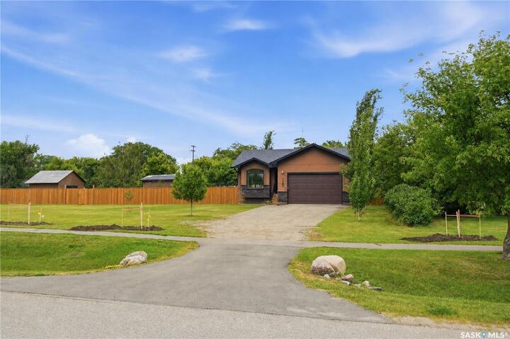 Property Photo: 123 Railway Avenue SK S0K 1K0