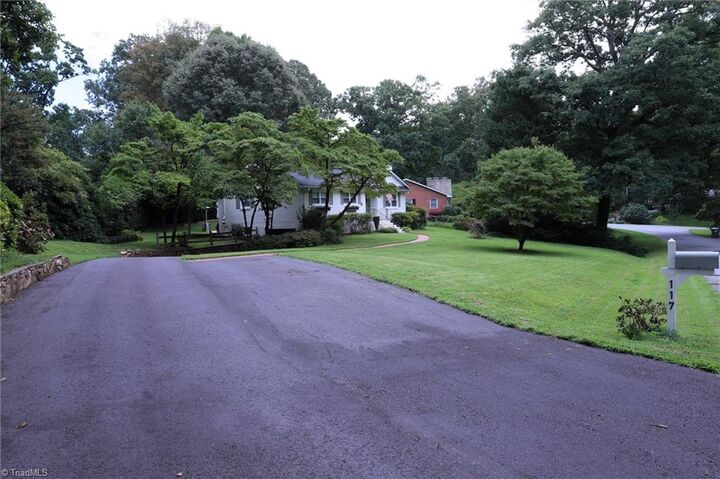 Property Photo:  117 Marian Lane  NC 27104 