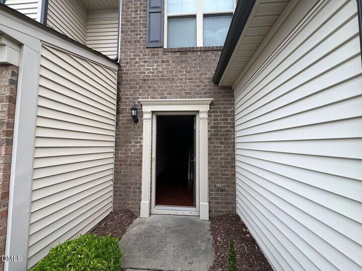 Property Photo: 522 Denhoff Drive NC 27519