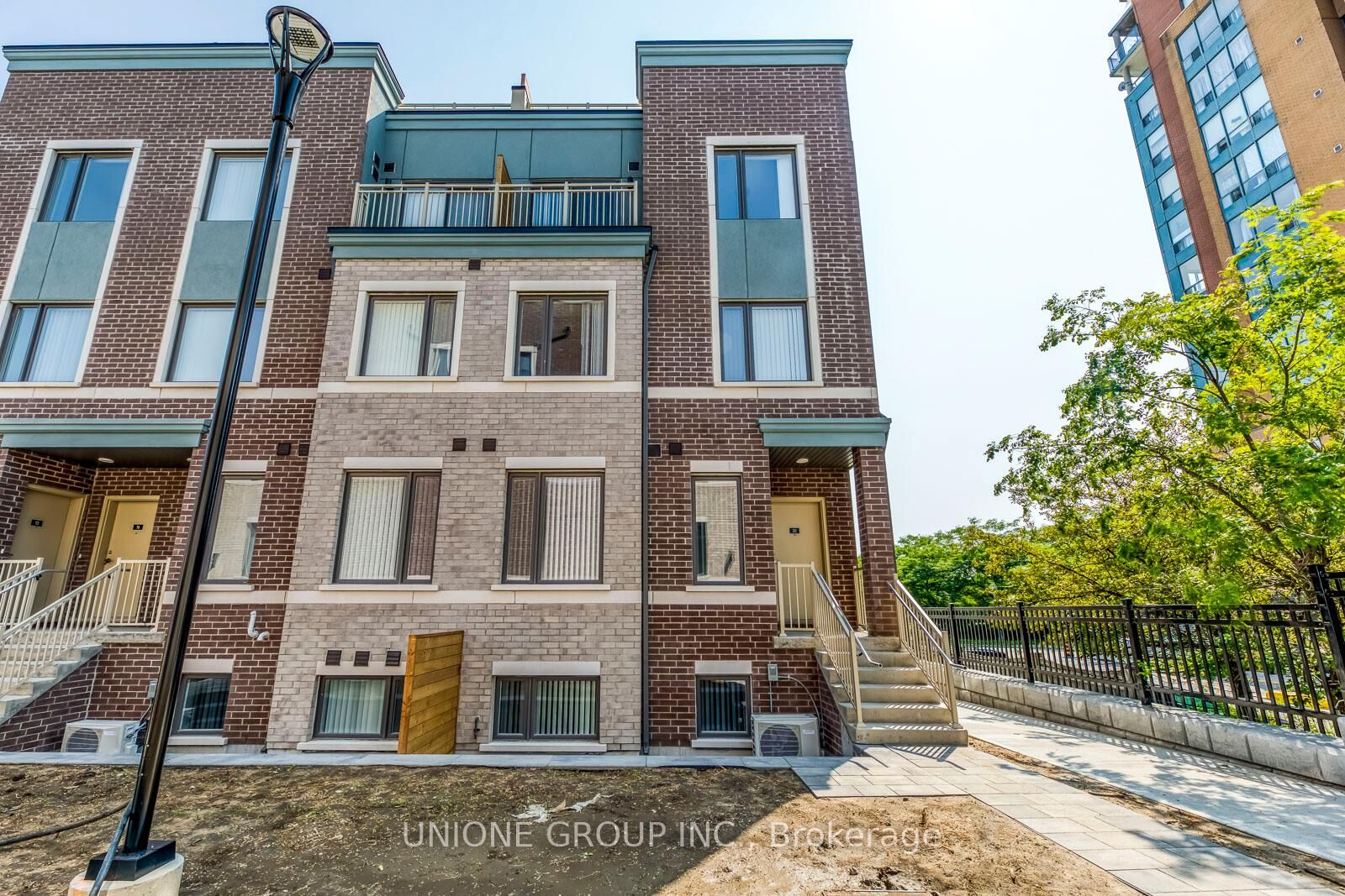 Property Photo:  260 Twelfth Street 19  ON M8V 0J6 