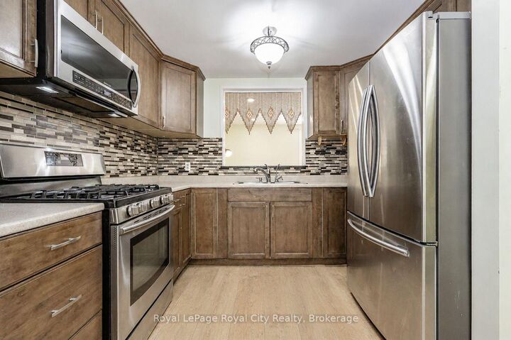 Property Photo:  180 Marksam Road 80  ON N1H 8G6 