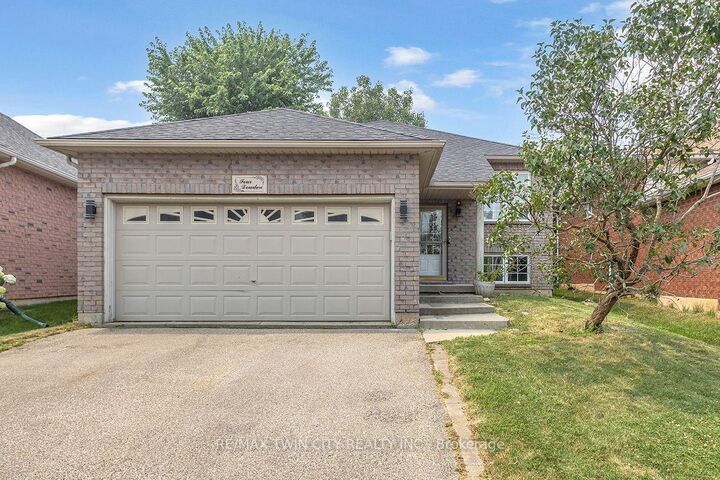 4 Dowden Avenue — photo 1