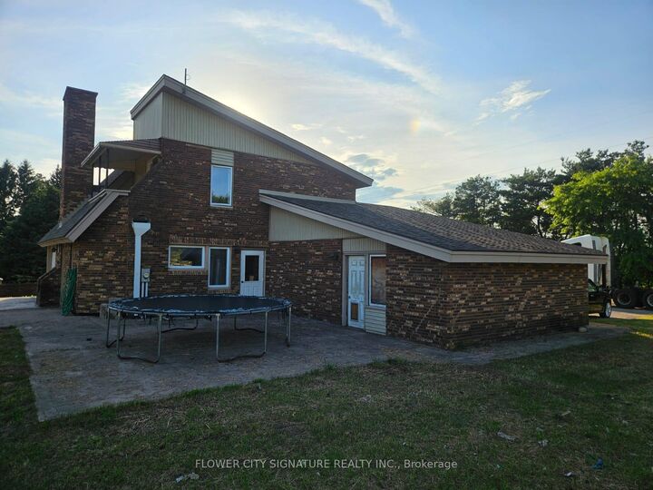 Property Photo: 3490 Putnam Road ON N0L 2B0