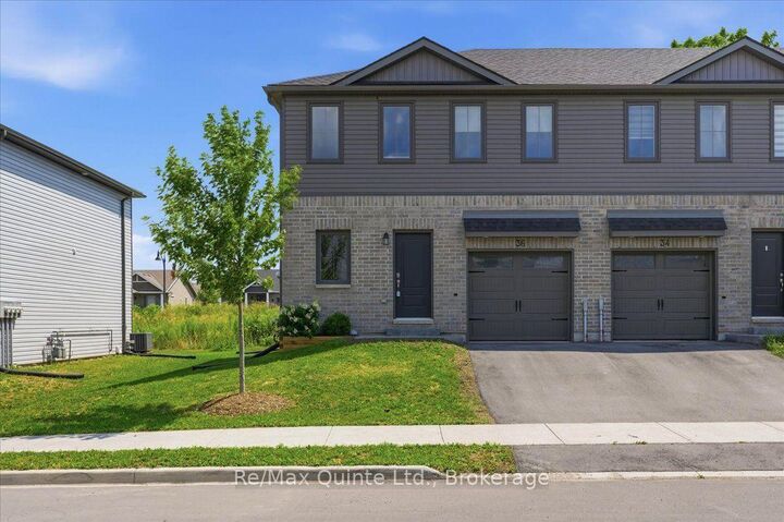 36 Campbell Crescent — photo 1
