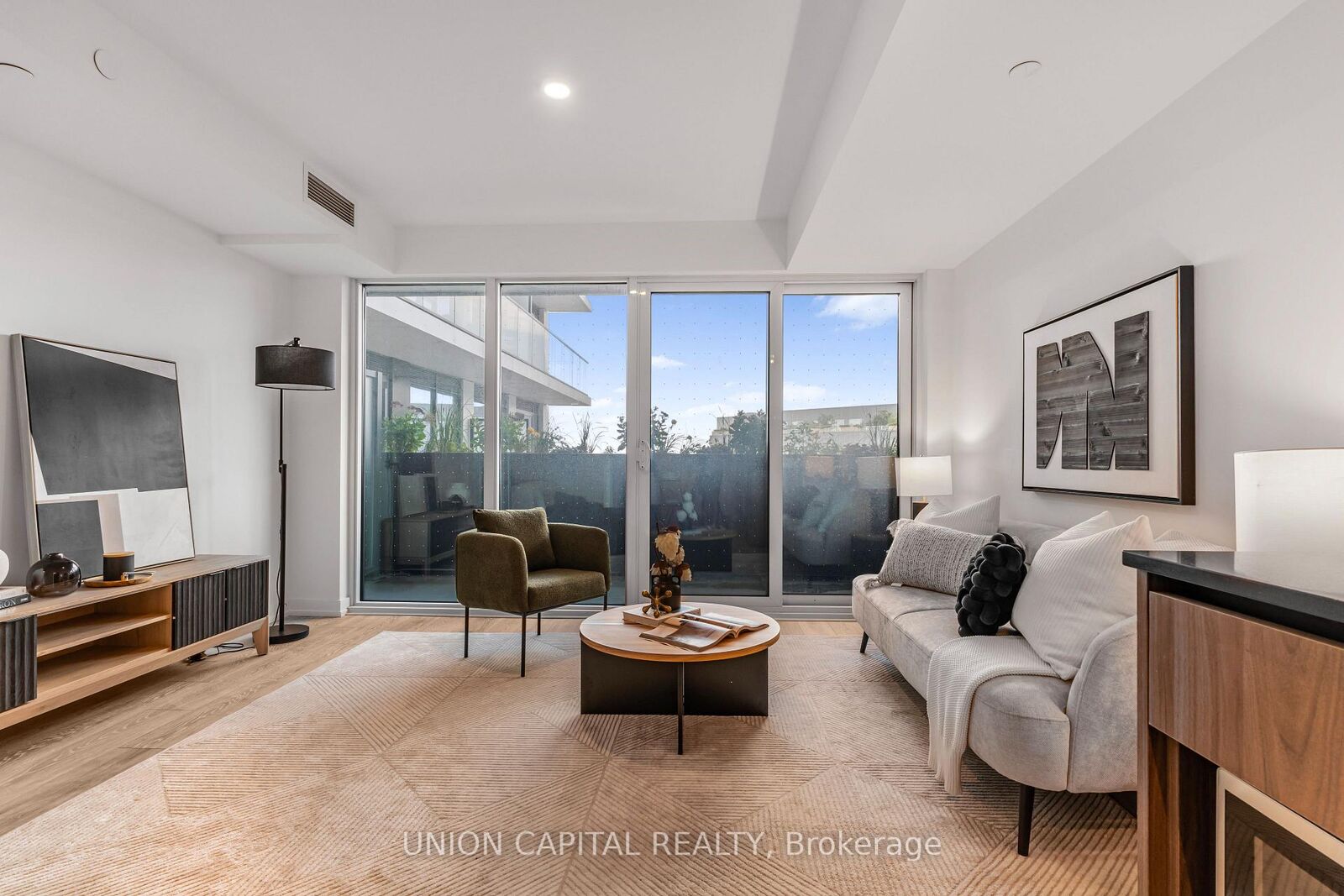Property Photo:  1100 Sheppard Avenue W 635  ON M3K 0E4 