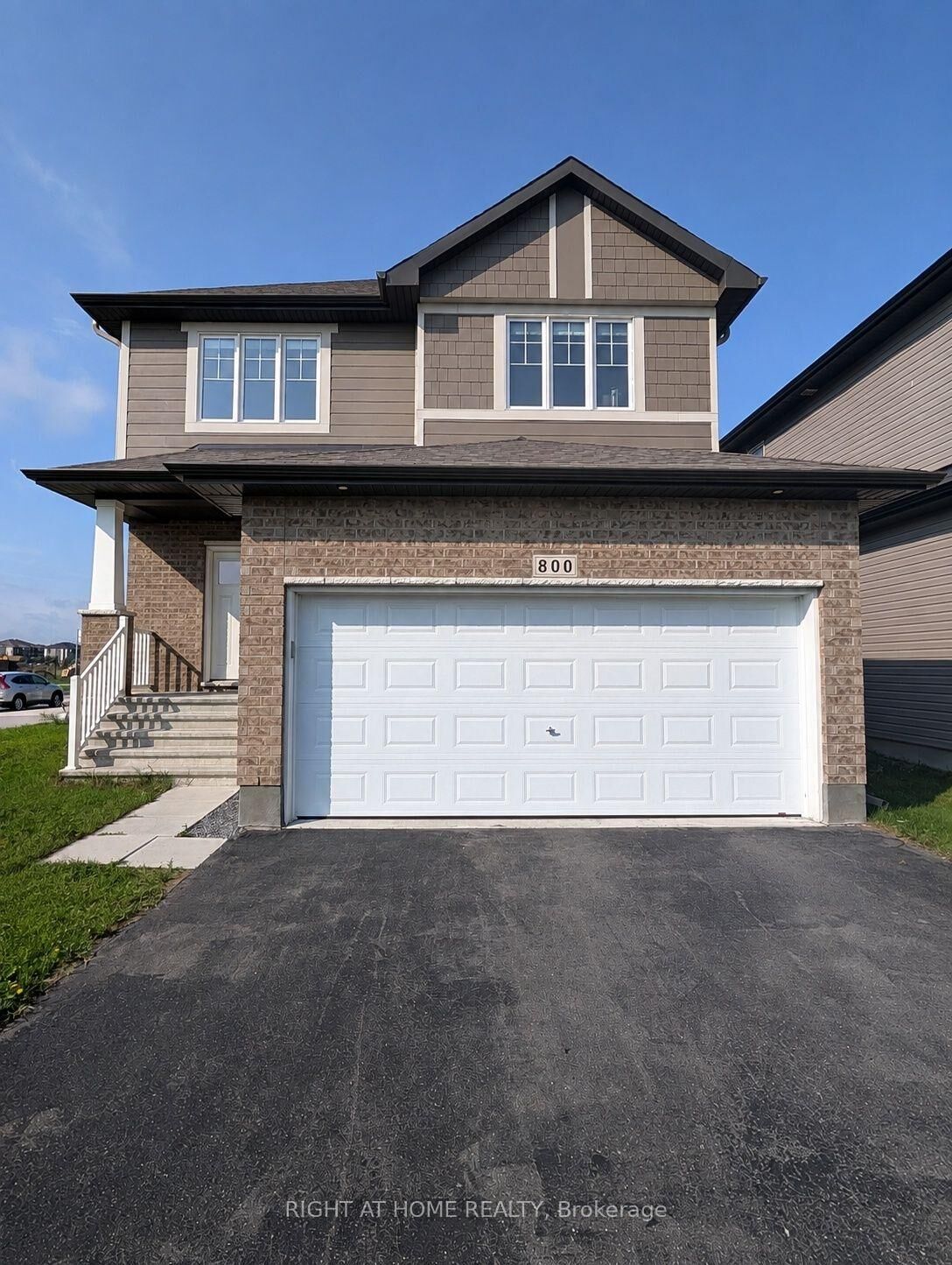 Property Photo:  800 Paseana Place  ON K2V 0P7 