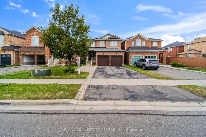 Property Photo: 69 Crown Victoria Drive ON L7A 3X1