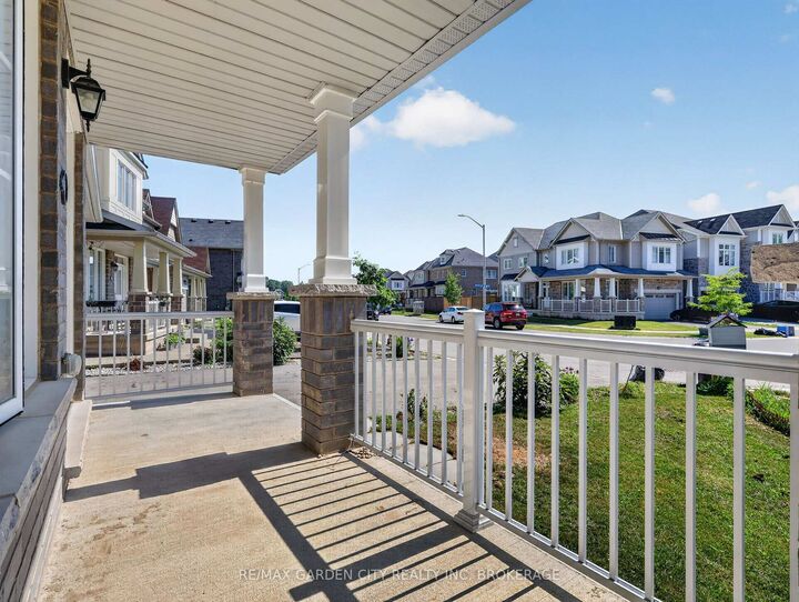 Property Photo:  7568 Tupelo Crescent  ON L2H 3S5 