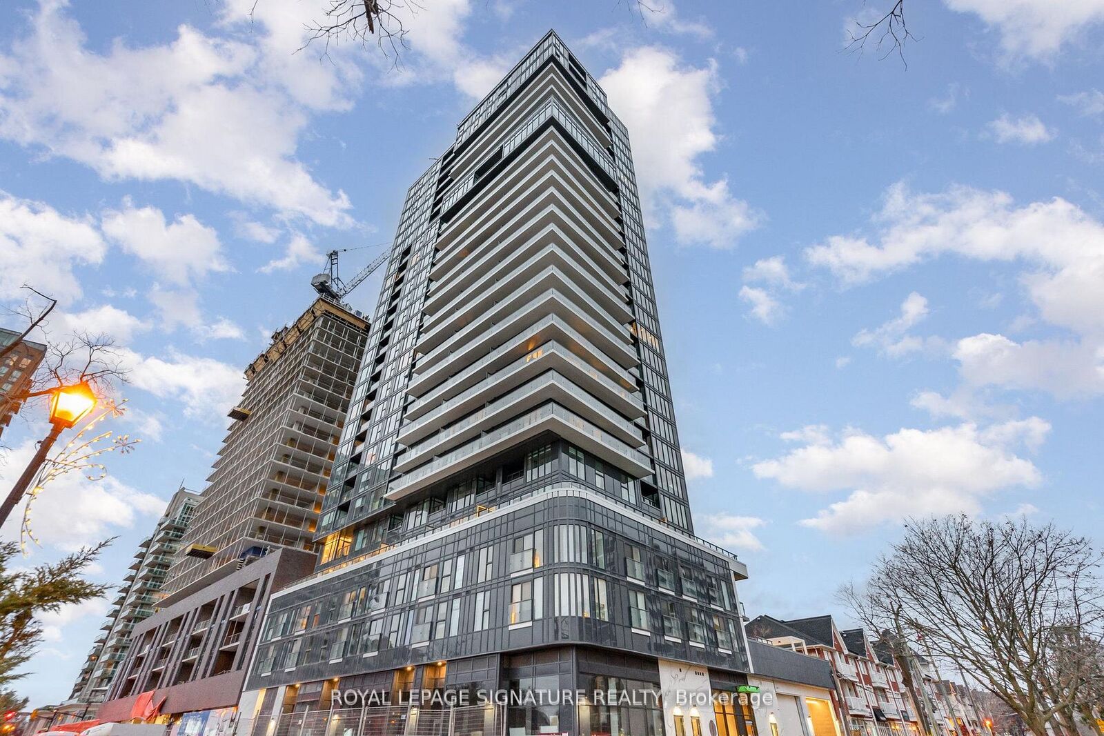 Property Photo:  370 Martha Street 304  ON L7R 0G9 