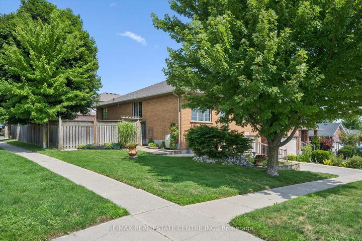Property Photo: 139 Attwood Drive ON N1T 2A5