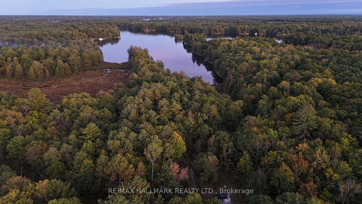 1039 Sniders Bay Road — photo 1