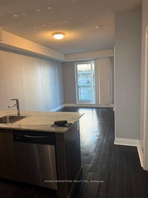 Property Photo: 17 Kenaston Gardens 418 ON M2K 0B9