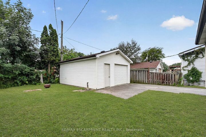 Property Photo:  333 Simpson Avenue  ON L3B 4Y7 
