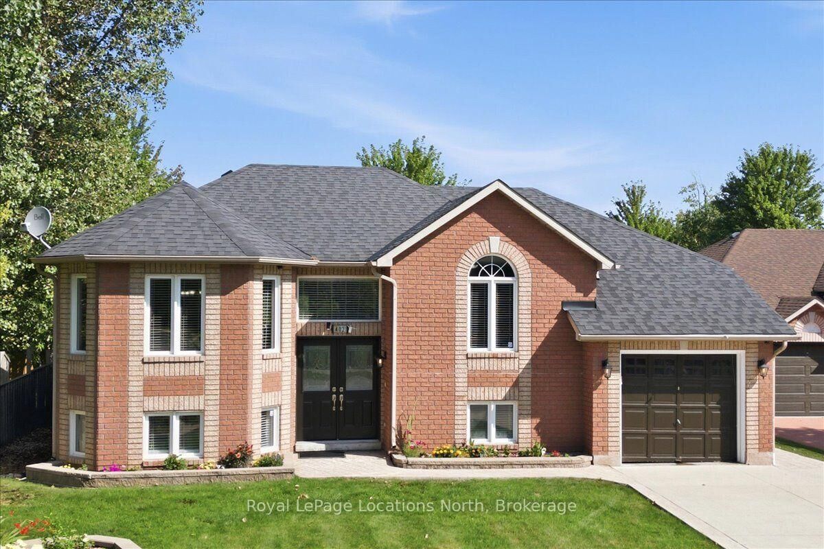 Property Photo:  402 Ramblewood Drive  ON L9Z 2N9 