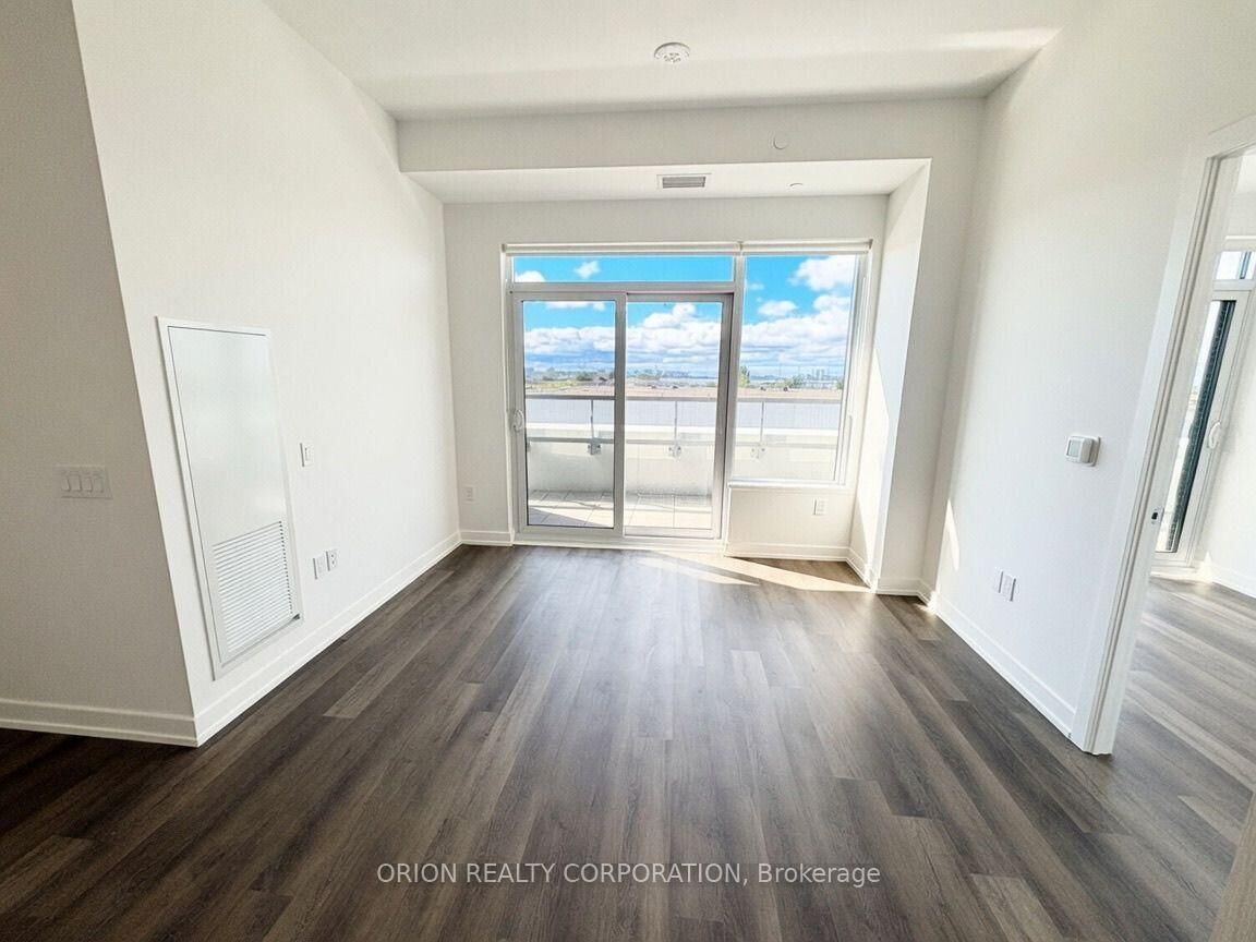 Property Photo:  21 Meadowdale Road 302  ON L4K 0H6 
