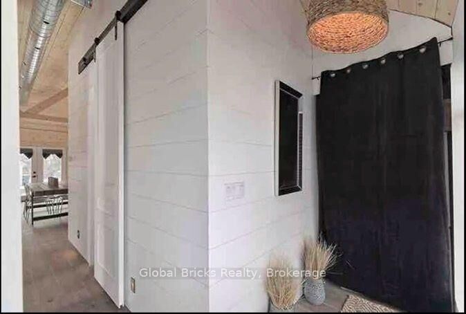 Property Photo:  899 Maplewood Drive  ON L9S 1Y7 
