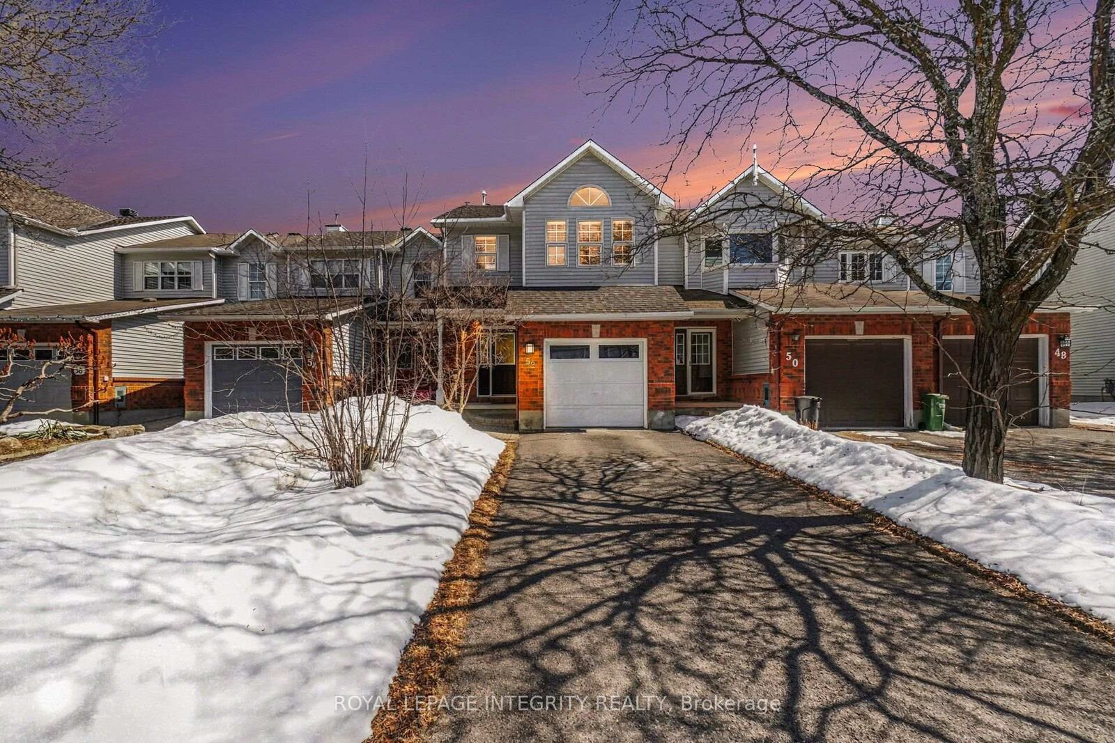 Property Photo: 52 Blackdome Crescent ON K2T 1A9