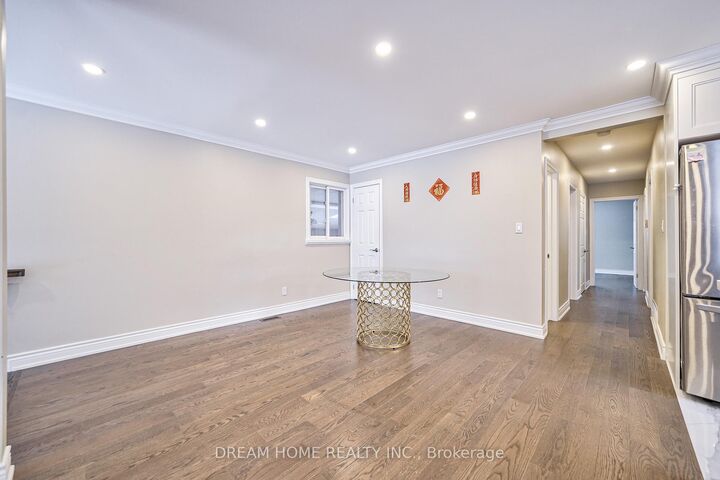 Photo de la propriété: 451 Kenneth Avenue Main ON M2N 4W4