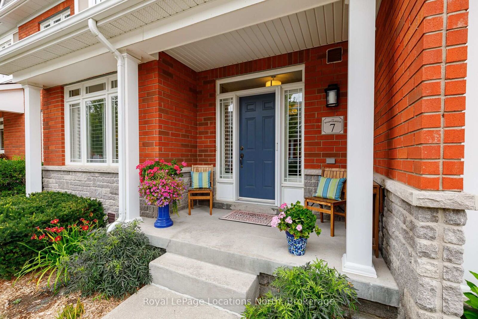 Property Photo: 7 Collship Lane ON L9Y 0J6