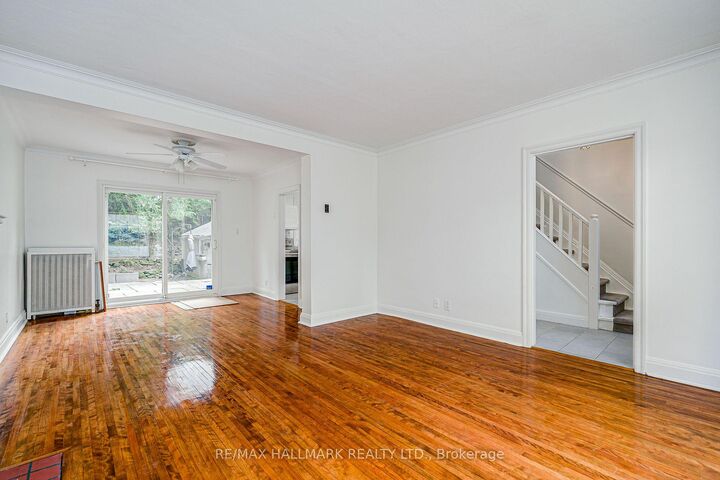 Property Photo:  59 Fairfield Road  ON M4P 1S9 