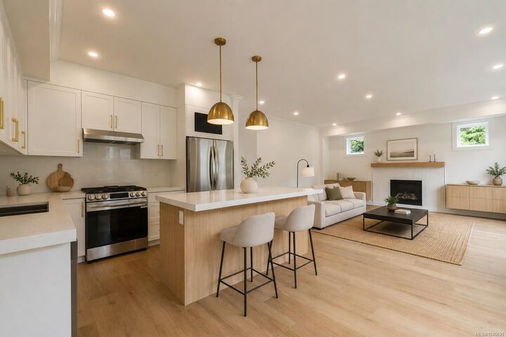 Property Photo: 561 Belford Pl BC V9B 6C1